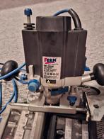 Ferm Bovenfrees FBF-1050E, Doe-het-zelf en Verbouw, Gereedschap | Overige machines, Ophalen of Verzenden, Gebruikt