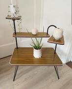 Vintage Mid Century 60 plantentafel plantenetagére, Huis en Inrichting, Tafels | Sidetables, 50 tot 100 cm, Tweedehands, Vintage mid century 60s plantentafel plantenetagére