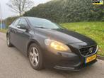 Volvo V40 1.6 D2 Kinetic - Navi - Camera - Clima, Auto's, Volvo, Voorwielaandrijving, Euro 5, 28 km/l, Gebruikt