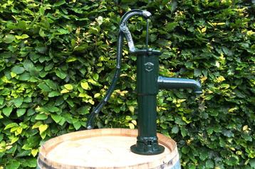 Handpomp, Waterpomp, groen, met aansluitset voor regenton beschikbaar voor biedingen