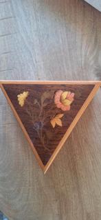 Drie hoekig doosje, Ophalen of Verzenden