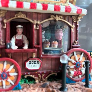 Lemax Village Collection - Suikerspin & Popcorn Kraam beschikbaar voor biedingen