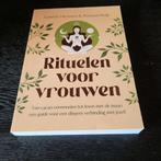 Rituelen voor vrouwen - Lenette Hermsen en Romane Kuijt, Ophalen of Verzenden, Zo goed als nieuw