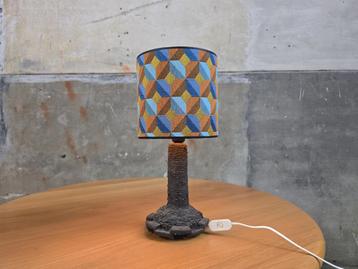 Originele Jaren 70 Tafel Lamp | Nieuwe Kap | Brutalistisch 2 beschikbaar voor biedingen