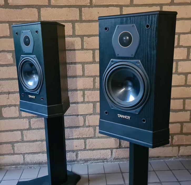 Tannoy 605 Luidsprekers Bookshelf op stands, Audio, Tv en Foto, Luidsprekers, Ophalen of Verzenden