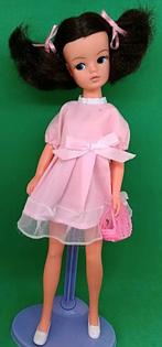 Vintage Barbie Sindy/Fleur Jurkje Roze/Tule Strik Tas Roze, Verzamelen, Poppen, Gebruikt, Ophalen of Verzenden, Kleertjes