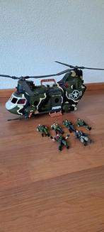 Leger Helikopter met 6 Poppetjes, Ophalen