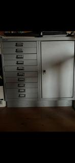 Metalen Bisley ladekast met afsluitbaar kastgedeelte, Huis en Inrichting, Ophalen, Zo goed als nieuw