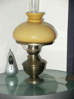 Te koop tinnen lamp met glazen kap, Antiek en Kunst, Ophalen