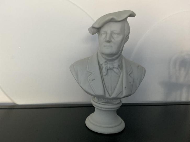 Antiek ogend beeldje van een man, Verzamelen, Beelden en Beeldjes, Gebruikt, Mens, Ophalen of Verzenden