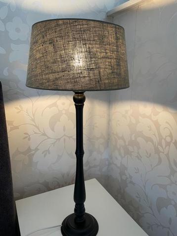 Staanlampen 2stuks beschikbaar voor biedingen