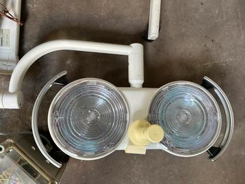 Heraeus plafon onderzoekslamp, operatie lamp, ziekenhuislamp beschikbaar voor biedingen