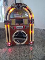 jukebox met radio., Verzamelen, Automaten | Jukeboxen, Ophalen of Verzenden, Nieuw, 1970 tot heden, Overige merken