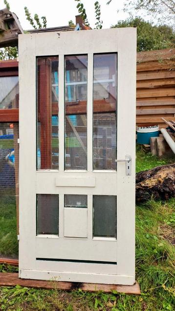 Buitendeur linksdraaiend hardhout – 73,5 x 203,5 cm beschikbaar voor biedingen