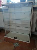 Mooie 2 deurs vitrinekast, Huis en Inrichting, Kasten | Vitrinekasten, Ophalen, 50 tot 100 cm, Zo goed als nieuw, Minder dan 100 cm