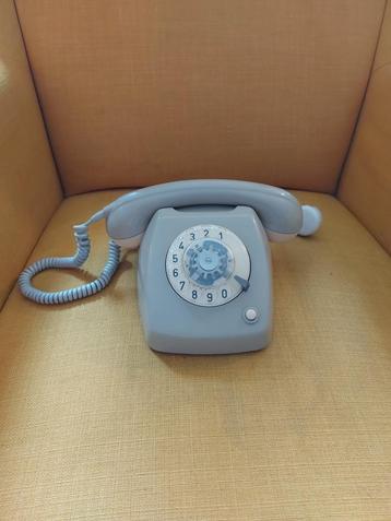 Vintage PTT T65 Draaischijf telefoon. Krone. Maart 1977. beschikbaar voor biedingen