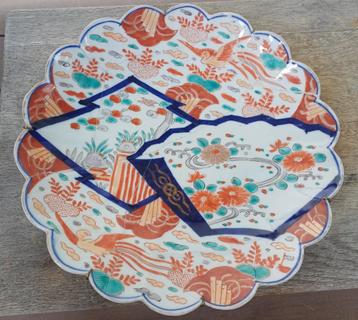 Grote schotel Japans Imari porcelein, 19e eeuw beschikbaar voor biedingen