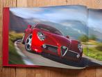 Alfa Romeo 8C Competizione catalogus met lederen covers, Ophalen of Verzenden, Zo goed als nieuw, Alfa Romeo