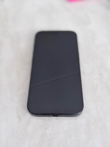iPhone 16 Pro 256GB Tit. Black– bijna nieuw, mét doos! beschikbaar voor biedingen