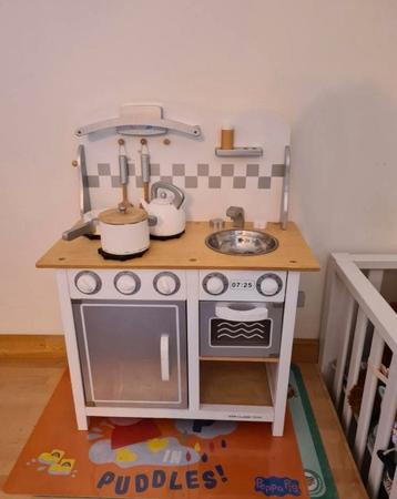 Houten Speelkeuken beschikbaar voor biedingen