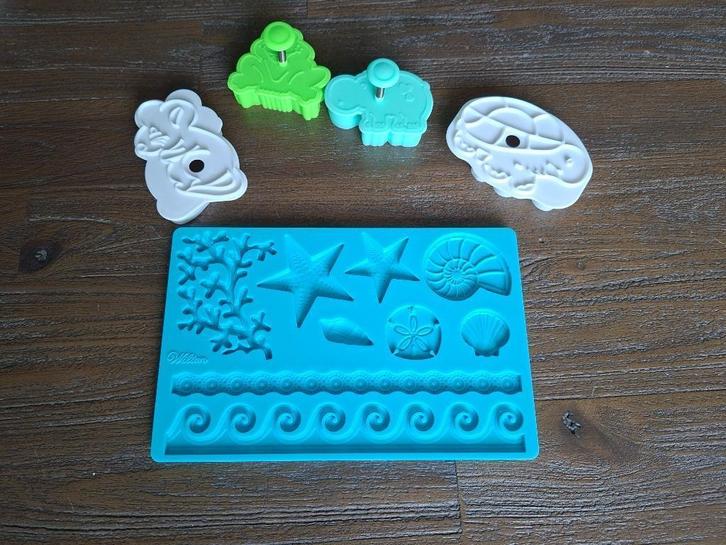 Mold en koekjesstekers, Hobby en Vrije tijd, Taarten en Cupcakes maken, Zo goed als nieuw, Bakvorm, Taarten of Cupcakes, Ophalen of Verzenden
