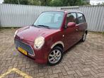 Daihatsu Trevis 1.0 Nieuwe apk, Auto's, Daihatsu, Zwart, Metallic lak, 765 kg, 4 stoelen