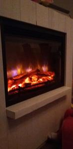 Openhaard met ombouw - geeft wel licht, geen warmte, Huis en Inrichting, Ophalen, Gebruikt, Vrijstaande haard, Elektrische haard
