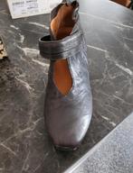 Think 41, Kleding | Dames, Schoenen, Think!, Lage of Enkellaarzen, Ophalen of Verzenden, Zo goed als nieuw