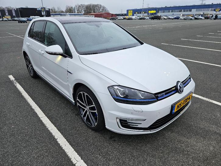 Volkswagen Golf 1.4 TSI GTE | Pano | Leder | Keyless | ACC, Auto's, Volkswagen, Particulier, Golf, ABS, Achteruitrijcamera, Adaptive Cruise Control