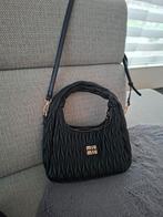 Miu Miu Tas Zwart - Prachtige Handtas, Sieraden, Tassen en Uiterlijk, Tassen | Damestassen, Ophalen of Verzenden