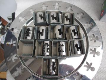 Diverse Alessi girotondo design king kong servetringen beschikbaar voor biedingen