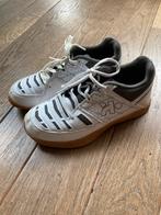 Volleybal of gymschoen - Kipsta - maat 34, Sport en Fitness, Volleybal, Ophalen of Verzenden, Zo goed als nieuw, Schoenen