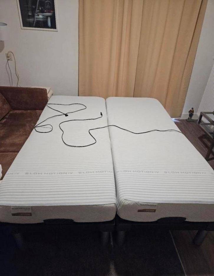 2 Verstelbare 1-persoonsbedden 80x200 - € 125,- per stuk !, Huis en Inrichting, Slaapkamer | Bedden, Gebruikt, Tweepersoons, 80 cm