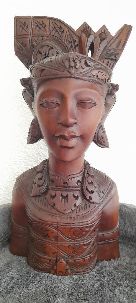 traditionele handgesneden buste Bali 1960 27 cm, Antiek en Kunst, Kunst | Beelden en Houtsnijwerken, Verzenden