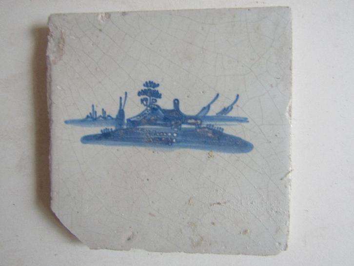 een 17e eeuwse tegel met een boerderij op een terp., Antiek en Kunst, Antiek | Wandborden en Tegels, Ophalen of Verzenden