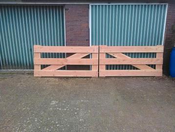 Nieuw Douglas landhek 4 m breed met palen en beslag  beschikbaar voor biedingen