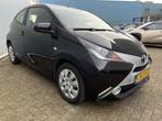 Toyota Aygo 1.0 VVT-i x-play | 1e Eigenaar | NIEUW Geleverd, Auto's, Origineel Nederlands, Te koop, Emergency brake assist, Benzine