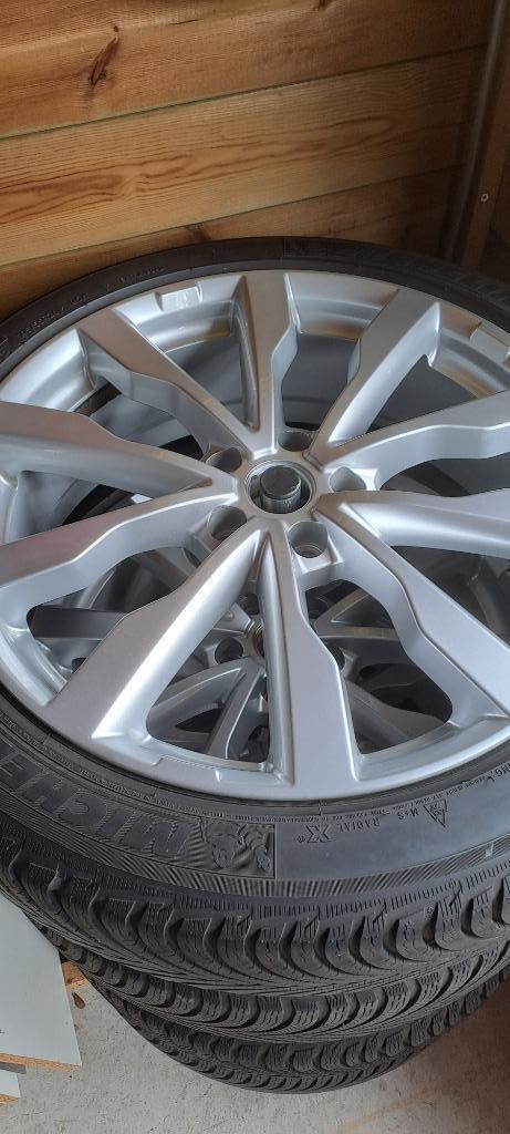 Winterbanden met velgen Renault (Grand) Scenic, Auto-onderdelen, Banden en Velgen, Band(en), Winterbanden, 20 inch, 195 mm, Personenwagen