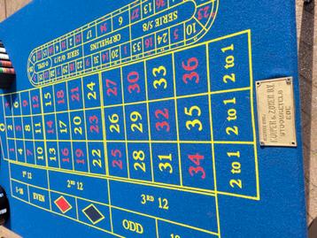 Casino roulette wiel Casinotafel met roulettewiel  beschikbaar voor biedingen
