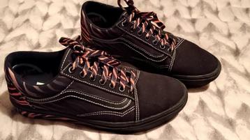 Vans X Discovery Project Cat  Tiger maat 42 beschikbaar voor biedingen