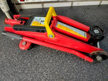 Garagekrik 2 Ton - Gebruikt beschikbaar voor biedingen