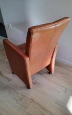Leren eethoekstoelen met armleuning en wieltjes., Huis en Inrichting, Stoelen, Gebruikt, Bruin, Leer, Ophalen of Verzenden