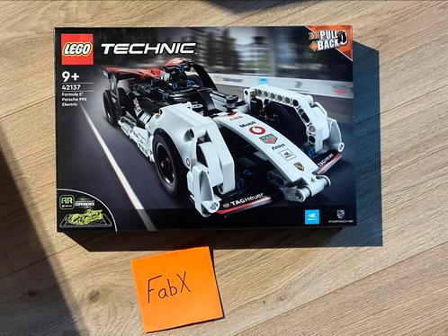 Lego 42137 Porsche, Kinderen en Baby's, Speelgoed | Duplo en Lego, Nieuw, Ophalen of Verzenden