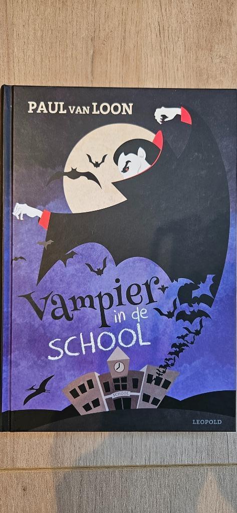 Vampier in de school, Boeken, Kinderboeken | Jeugd | 10 tot 12 jaar, Zo goed als nieuw, Fictie, Ophalen of Verzenden