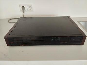 Grundig Fine Arts T-907 tuner beschikbaar voor biedingen