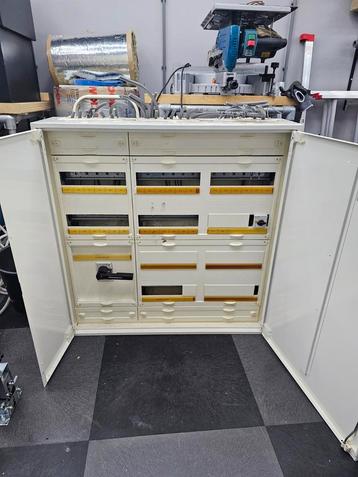 Hager Univers schakelkast - leeg - 800 x 800 mm beschikbaar voor biedingen