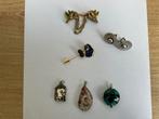 Broche set: vest clips, pin en hangers, Overige materialen, Gebruikt, Overige kleuren, Minder dan 4 cm