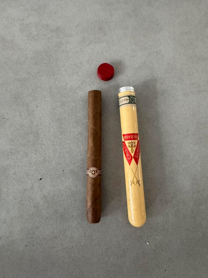 Montecristo Tubos (verzamelitem), Verzamelen, Rookartikelen, Aanstekers en Luciferdoosjes, Zo goed als nieuw, Ophalen of Verzenden