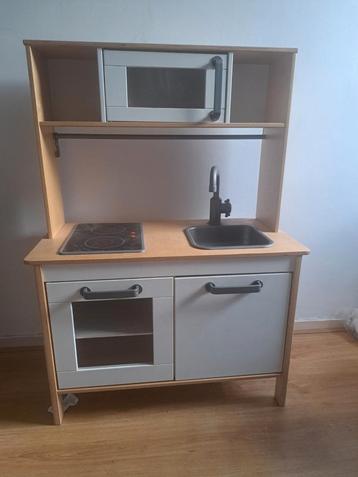 Ikea speelkeukentje  beschikbaar voor biedingen