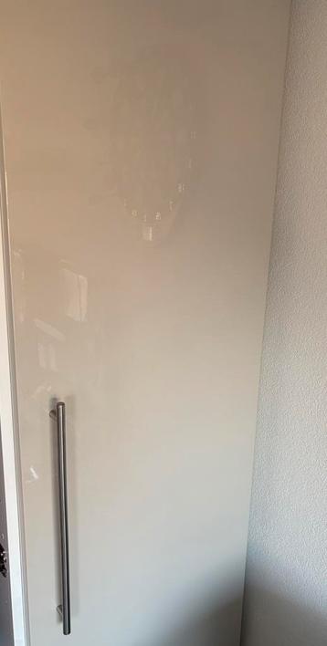 Deur kledingkast Pax beige hoogglans met handgreep